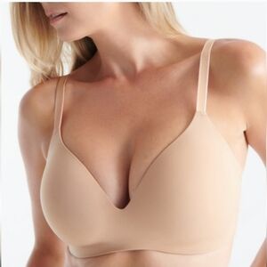 Knix WingWoman Contour Bra size 6++ in Beige